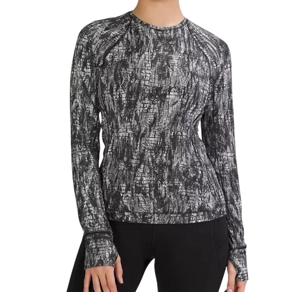 Lululemon Run It’s Rulu Long Sleeve Shirt Women Medium Thumbholes Black White